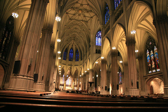 interieur cathedrale