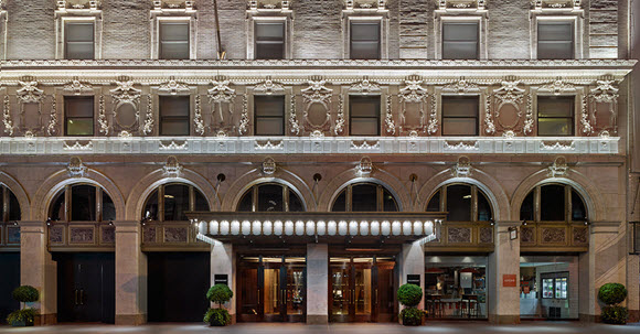 Paramount entree